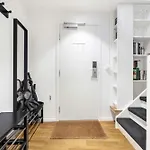 Penthouse In Heart Of - 4br 2 Bath * Bergen