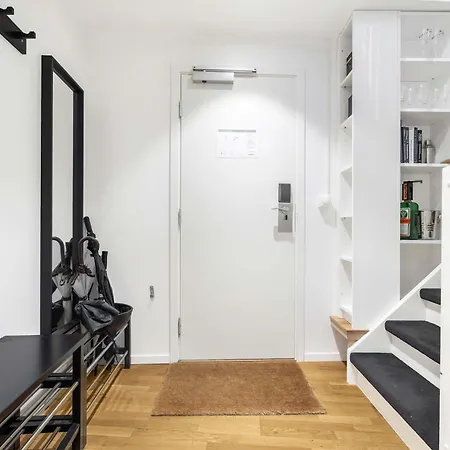 Penthouse In Heart Of - 4br 2 Bath * Μπέργκεν