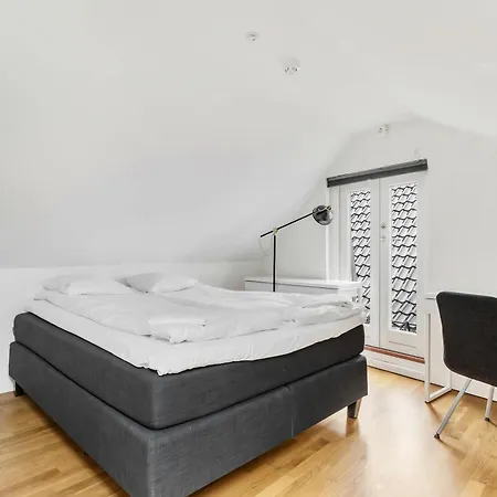 Penthouse In Heart Of - 4br 2 Bath Διαμέρισμα *