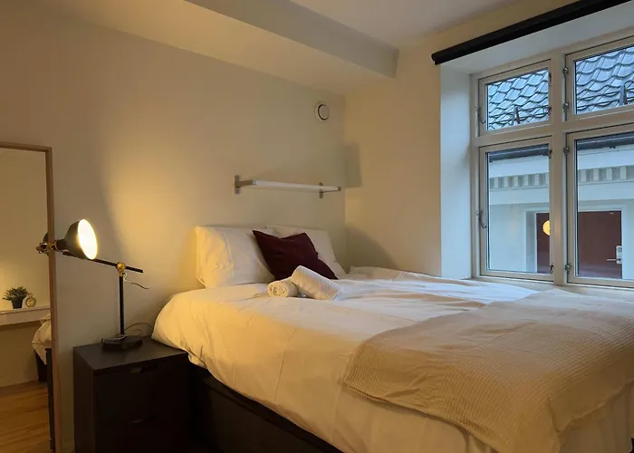 Penthouse In Heart Of - 4br 2 Bath Leilighet