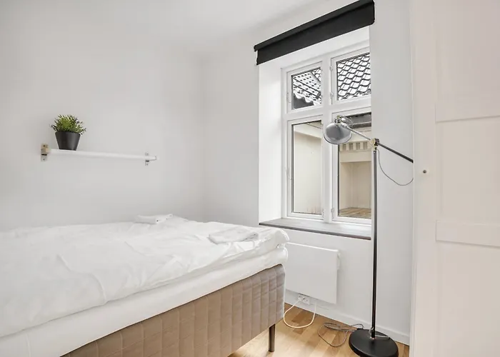 Penthouse In Heart Of - 4br 2 Bath Apartman Bergen