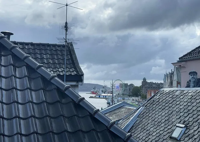 Penthouse In Heart Of - 4br 2 Bath Appartement Bergen